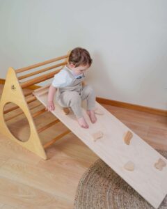 Triangolo di Pikler con rampa - immagine 15